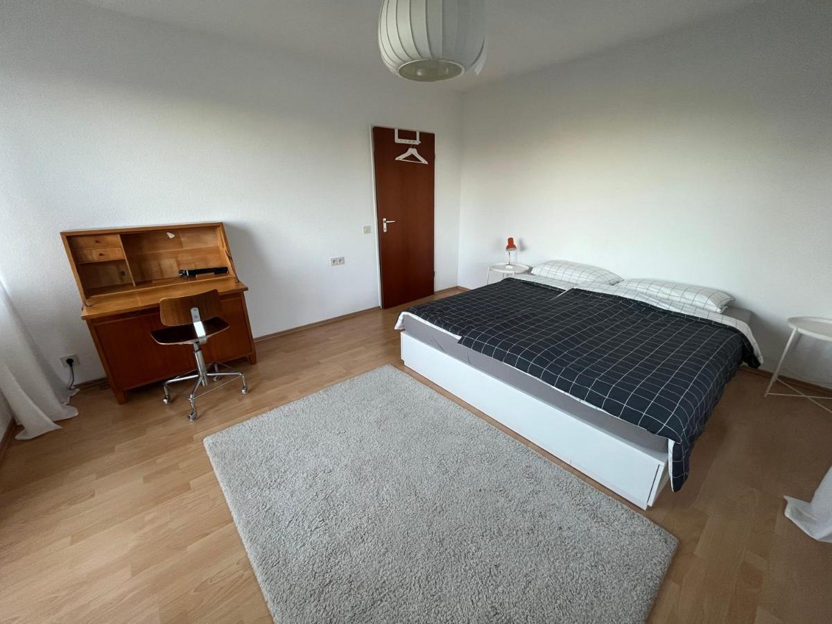Helle Wohnung Mit Grossem Balkon 上罗伊特 外观 照片